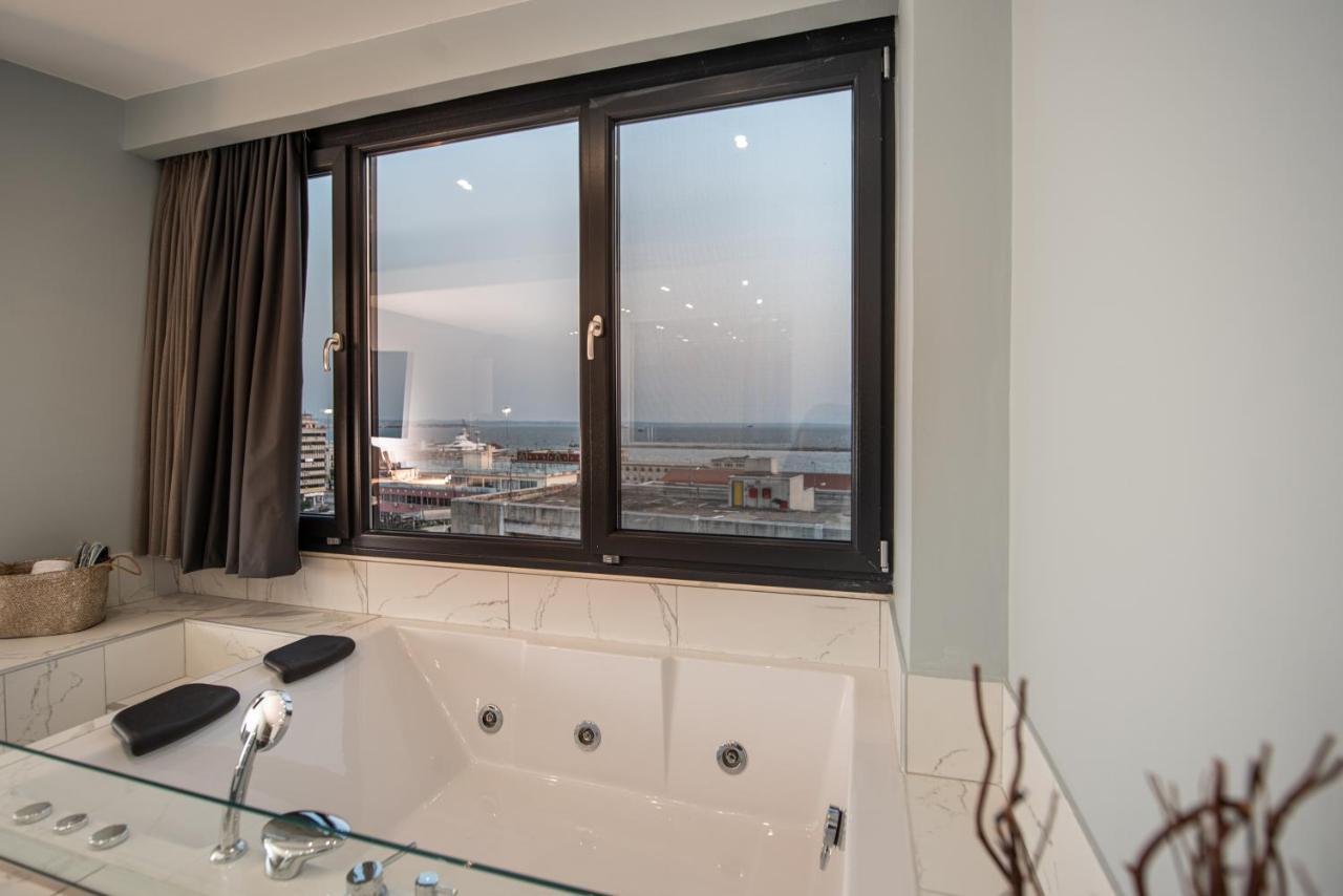 Sea & City Luxury Suite Thessaloniki Exterior photo